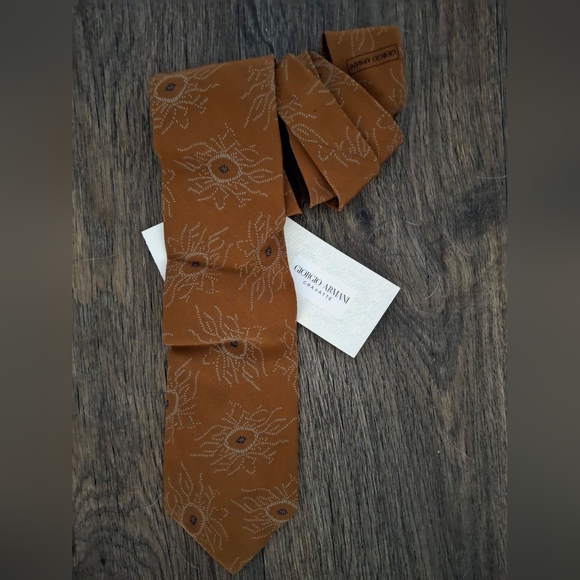 NWT Vintage Giorgio Armani Cravatte Made in Italy 100% Pure Silk Tie. - Picture 8 of 15